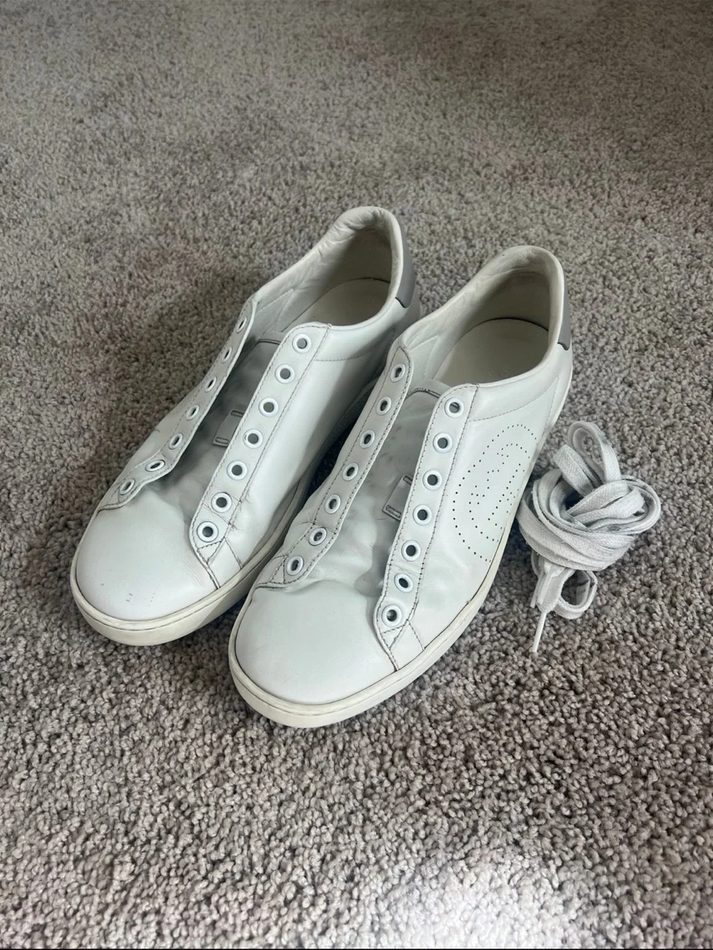 Authenticated GUCCI Sneakers men’s size 38.5